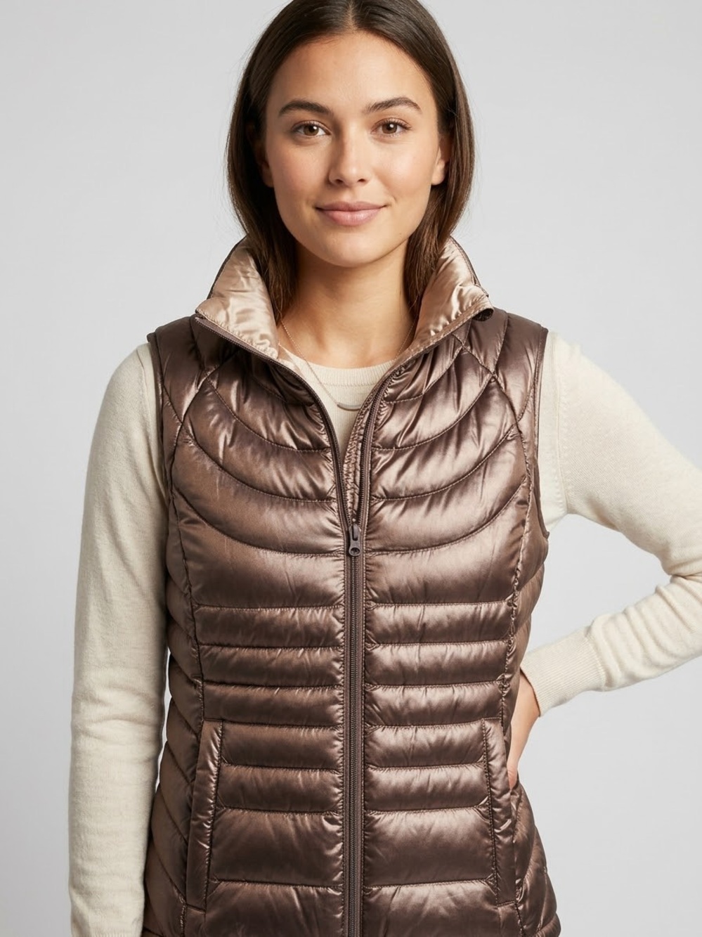 Bernardo Goose Down Filled Quilted Puffer Vest Lightweight Full Zip High Neck